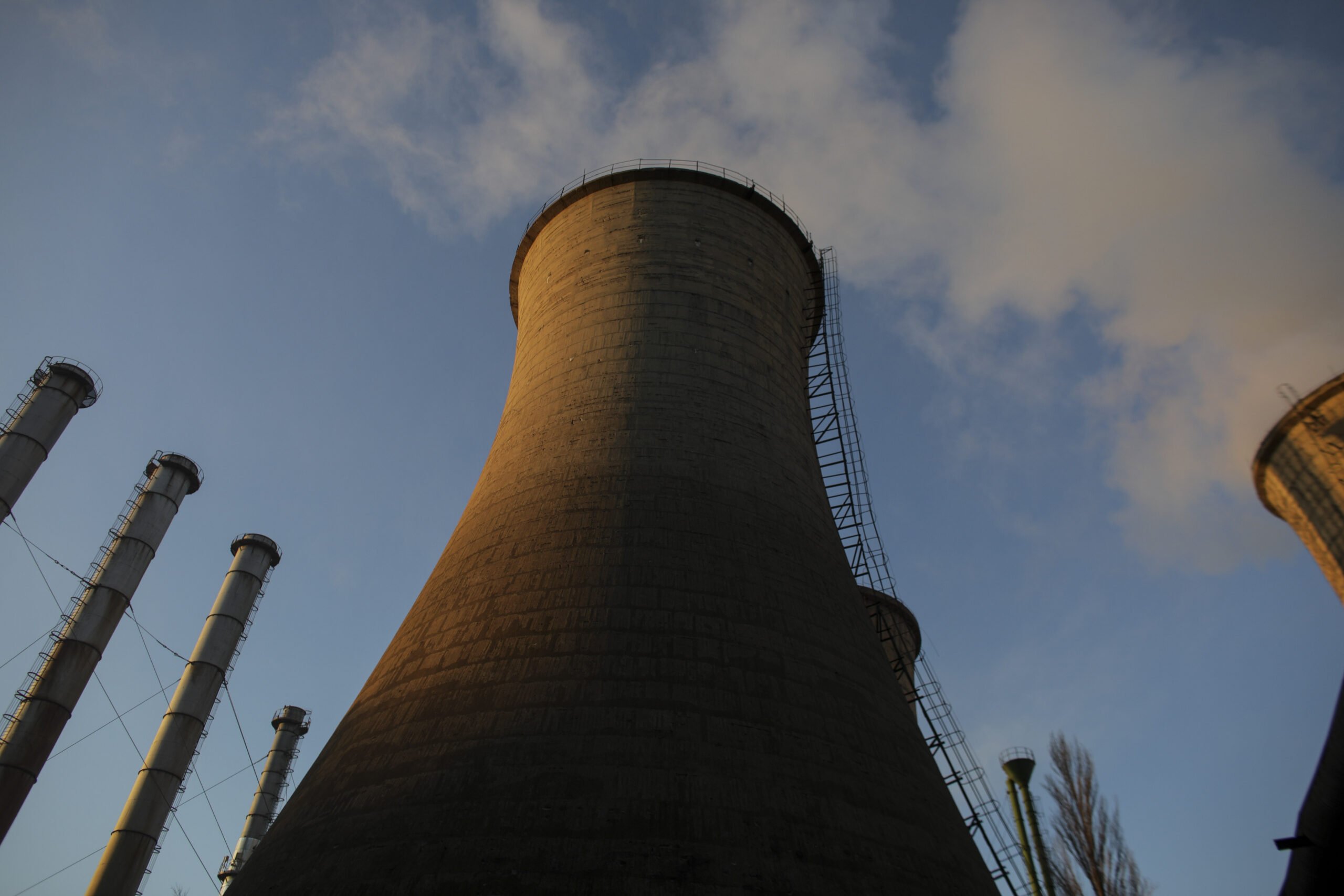 Avaria de la CET București Sud rezolvată; căldura va reveni în 3.500 de blocuri