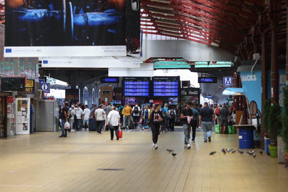 În perioada februarie, pasagerii CFR Călători trebuie să fie pregătiți pentru o serie de modificări în circulația trenurilor, ca urmare a unor intervenții asupra infrastructurii de cale ferată