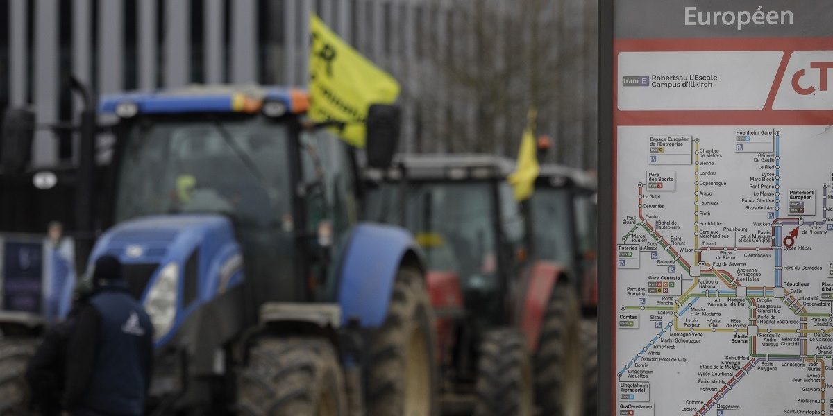 INQUAM_PROTEST_FERMIERI_PE_STRASBOURG_09_INQUAM_Photos_Octav_Ganea.jpg - PresaObiectiva