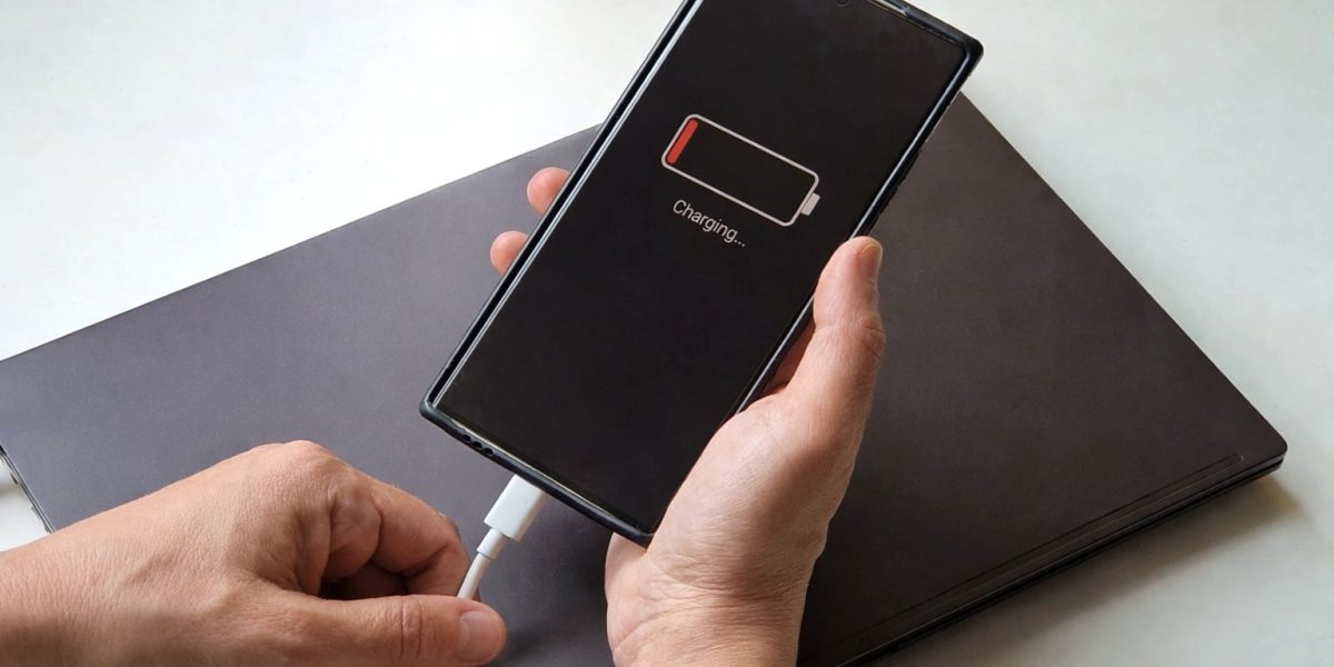 Incarcare-corecta-telefon-mobil-playtech.jpg - PresaObiectiva