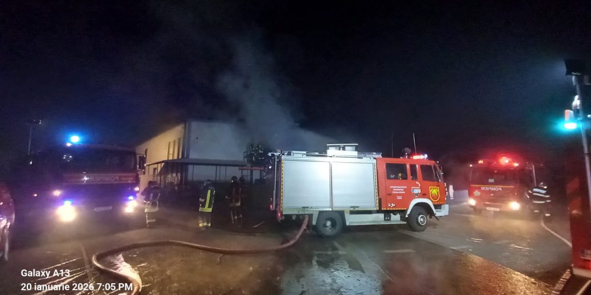 Incendiu-abator-Gheorgheni-Harghita.jpeg - PresaObiectiva