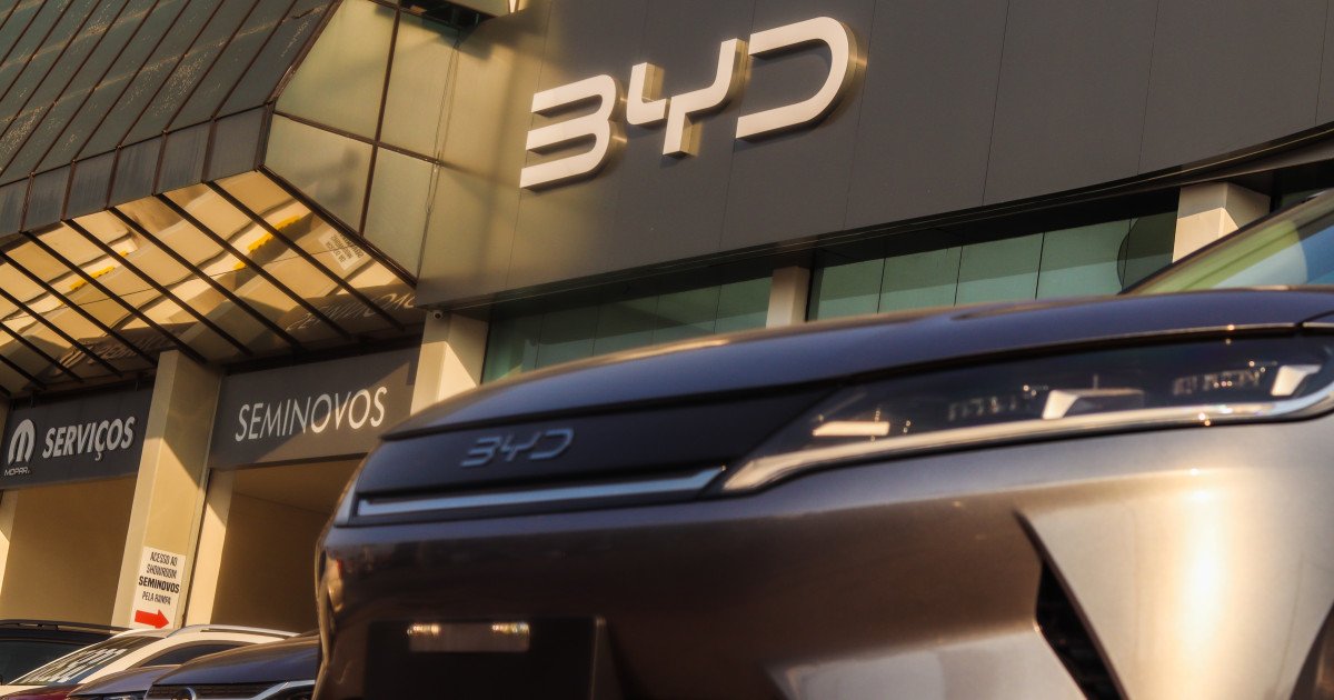 BYD devine lider mondial în vânzările de automobile electrice Producătorul chinez de automobile electrice BYD a depășit Tesla în vânzările anuale, făcându-și astfel un loc de frunte pe piața globală