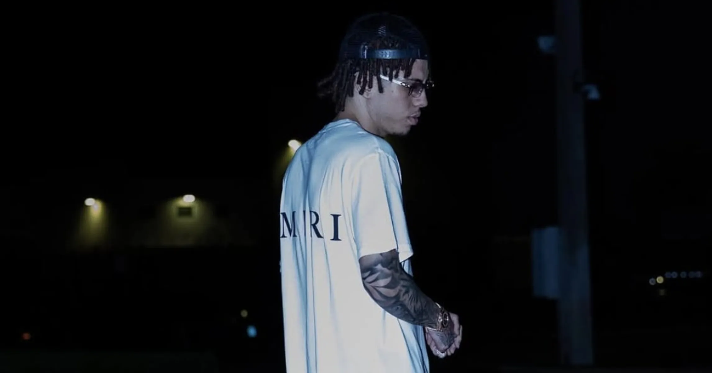 Incident șocant în timpul unui livestream pe Kick: Oameni împușcați în Bronx Vineri seara, un incident dramatic a avut loc în Bronx, New York, când Konvy, un streamer popular pe platforma Kick, și prietenii săi au fost împușcați în timp ce se aflau într-o mașină