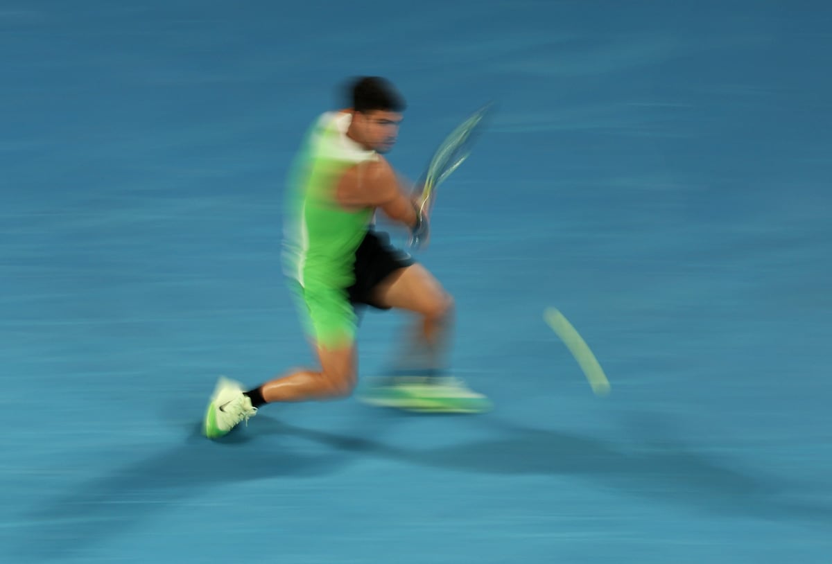 Alcaraz îl învinge pe De Minaur și stabilește un nou record la Oz Open 2026