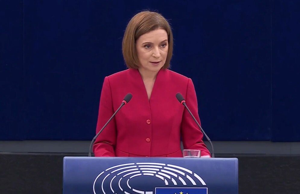 Maia Sandu: Risc crescut în lume și stabilitatea Moldovei, asigurată prin Relația cu România și aderarea la UE Într-un moment în care scena internațională pare tot mai turbulentă, cu tensiuni crescânde și un climat constant de incertitudine, Republica Moldova se află într-un punct critic de alegere strategică