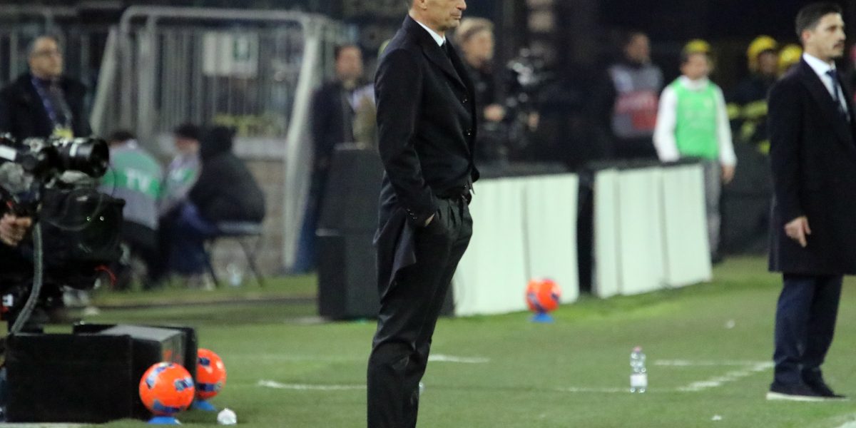 Max-Allegri-stand.jpg - PresaObiectiva