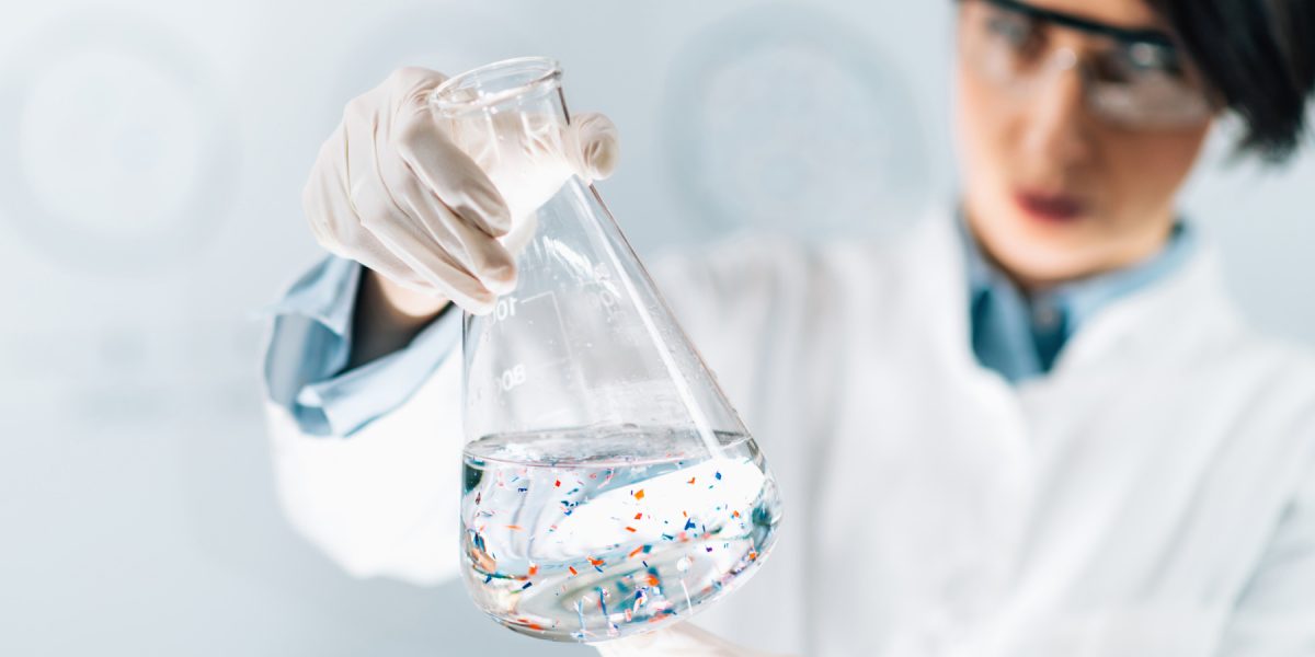 Microgen-Dreamstime.jpg - PresaObiectiva