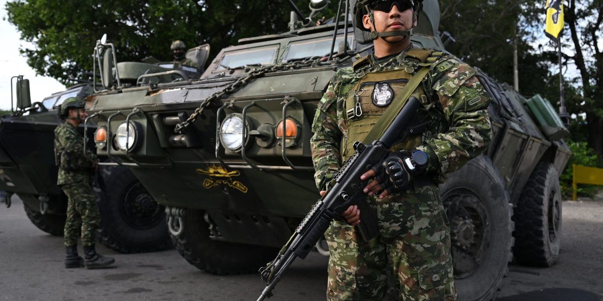 Militari-Venezuela.jpg - PresaObiectiva