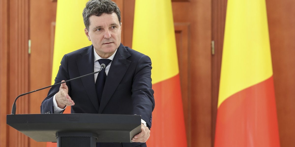 NmU2ZGY0NTQ0NDRiYWM2MDFhY2EzZmUzMzZiNDM.thumb_.jpg - PresaObiectiva