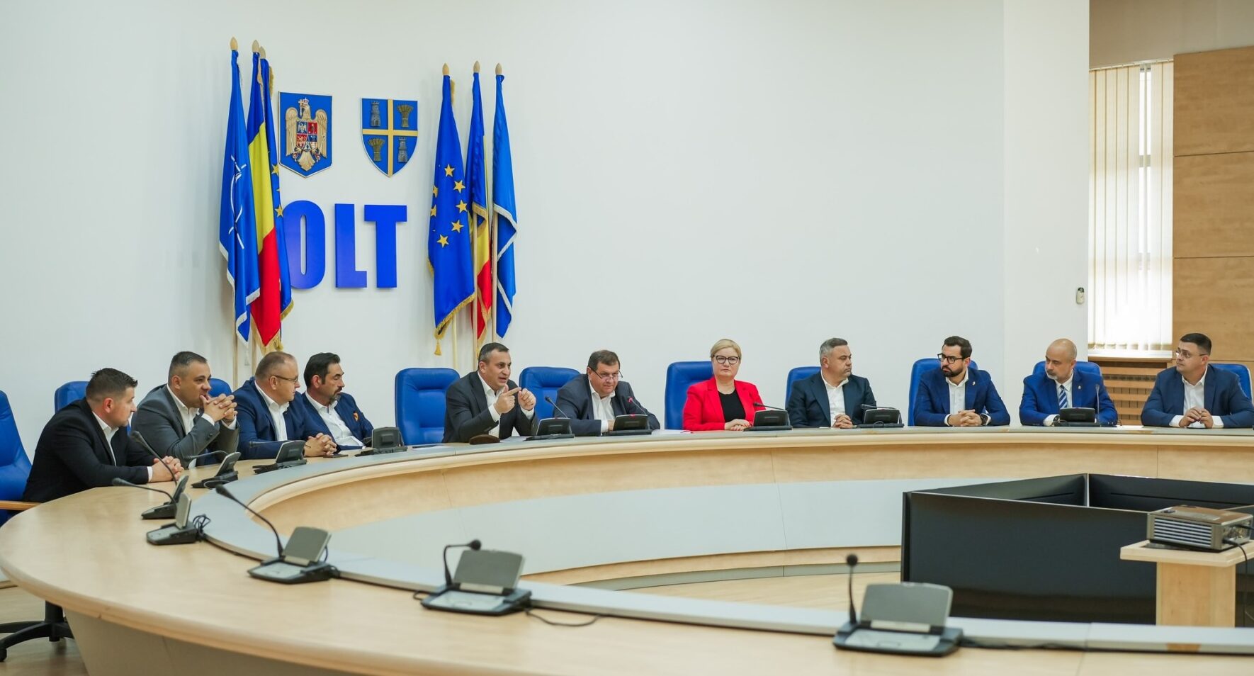 PSD Olt respinge ferm scenariul guvernului minoritar: „Nu vom susține o astfel de soluție” Decizia politică anunțată vineri de către liderii județeni ai PSD Olt reflectă hotărârea fermă a social-democraților de a nu susține un guvern minoritar, în cazul în care apar presiuni pentru ieșirea formațiunii de la guvernare