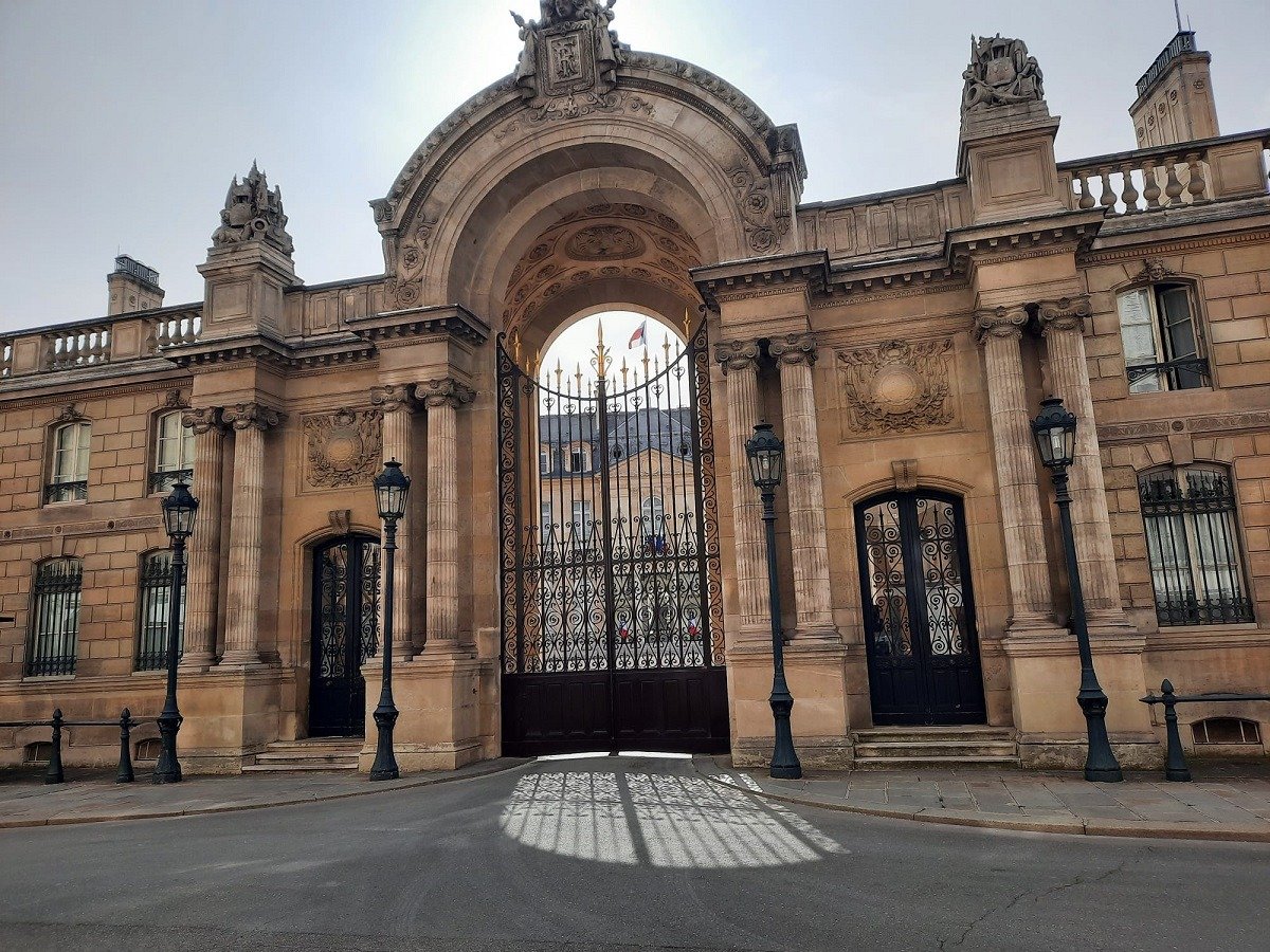 Aliații occidentali promite sprijin fără echivoc pentru Ucraina în fața ambițiilor militare ale Rusiei Tensiunile din estul Europei continuă să escaladeze, iar o nouă declarație a celor mai influente state aliate în susținerea Ucrainei a reaprins discuțiile despre angajamentele occidentale în cazul unui conflict armat de amploare