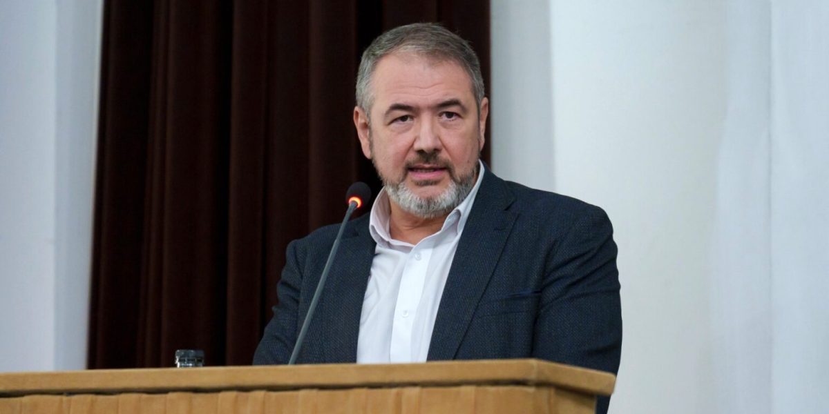 Sorin-Costreie-UB-03-10-2025-Facebook-1536x1033-1.jpg - PresaObiectiva