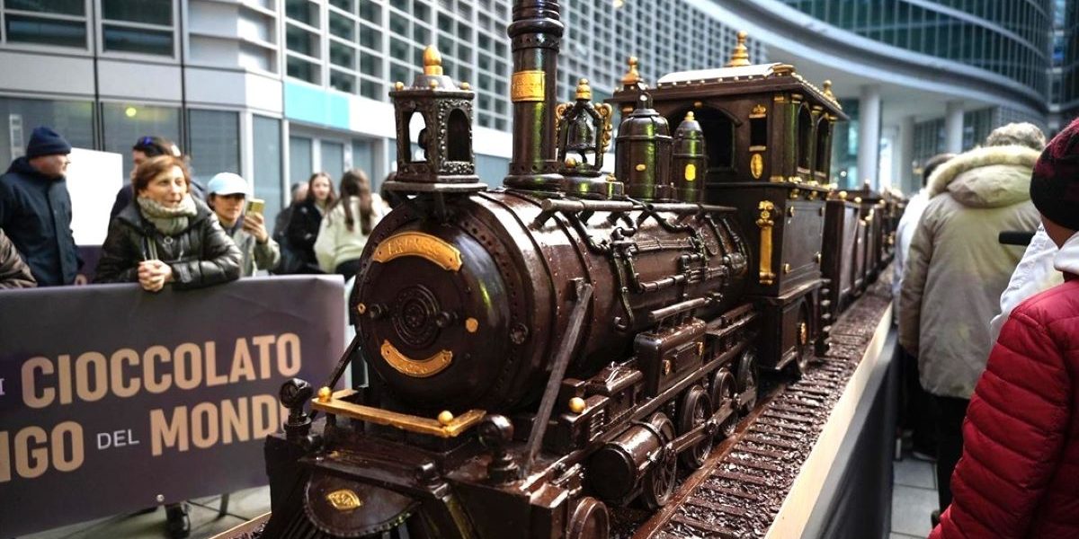 Treno-Cioccolato-1.jpg - PresaObiectiva