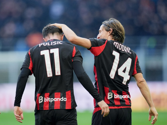 ZGNmYzgxNjk4NmFkMDBhZTk2ZjQ2YzgxYjgxMWJmMg.thumb_.jpg - PresaObiectiva