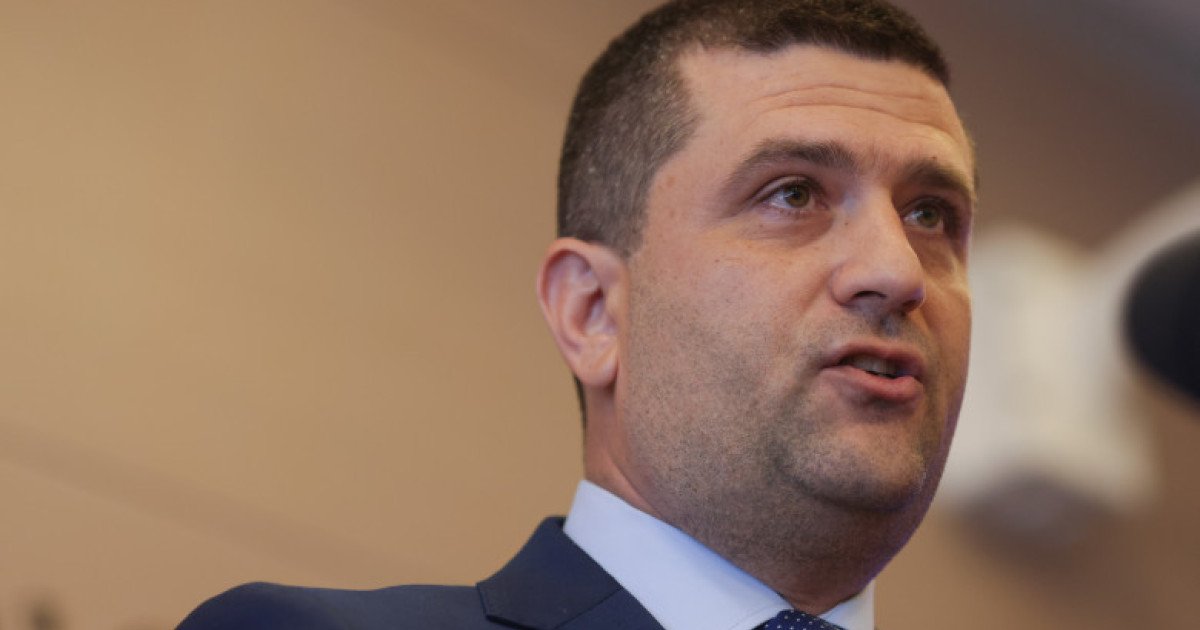 Radu Miruță răspunde criticilor: „Sacrificarea libertății nu e patriotism”