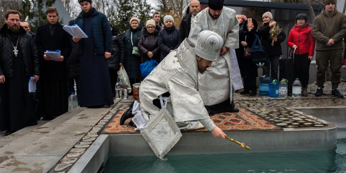 ZmEwMzk4ZTZkZmEyYzhjOWI5NzE3YjE0Y2Y.thumb_.jpg - PresaObiectiva