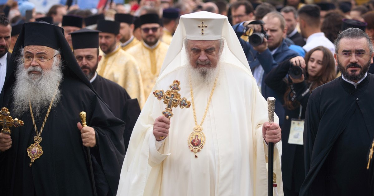 Catedrala Patriarhală: Un eveniment de amploare cu ocazia Bobotezei Credincioșii ortodocși din București se pregătesc să participe marți, 6 ianuarie 2026, la o sărbătoare deosebită dedicată Botezului Domnului