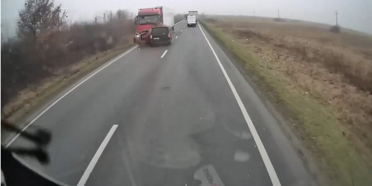 aD02MzAmemM9MSZoYXNoPTQyOTM2MGViZGNmMDk3MjQzMWMwYTUxNTJiNTA5OWM2.thumb_.jpg - PresaObiectiva