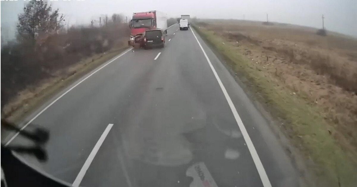 Accident devastator pe DN6: Șapte persoane și-au pierdut viața într-o coliziune fatală Un grav accident de circulație a avut loc marți pe DN6, în apropierea localității Lugojelul, județul Timiș, soldându-se cu moartea a șapte persoane