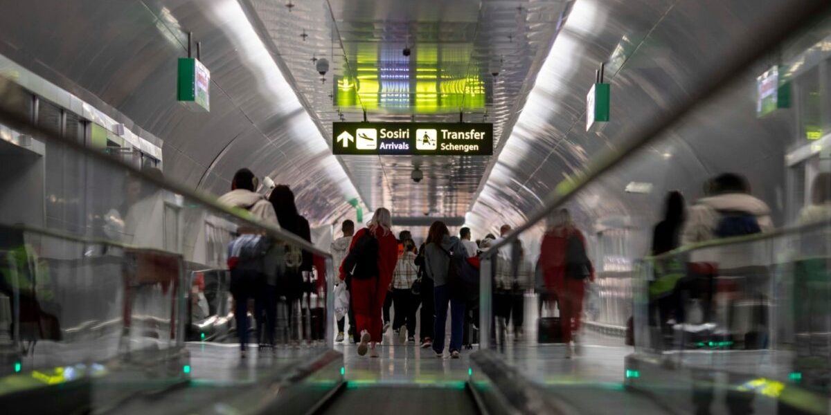 air-schengen-primii-pasageri-aeroport-otopeni-henri-coanda-calatori-concediu-plecari-sosiri-1-e17118.jpeg - PresaObiectiva