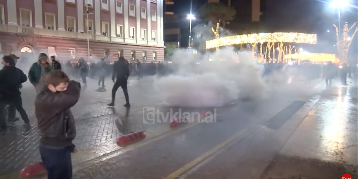 albania-protest.jpg - PresaObiectiva