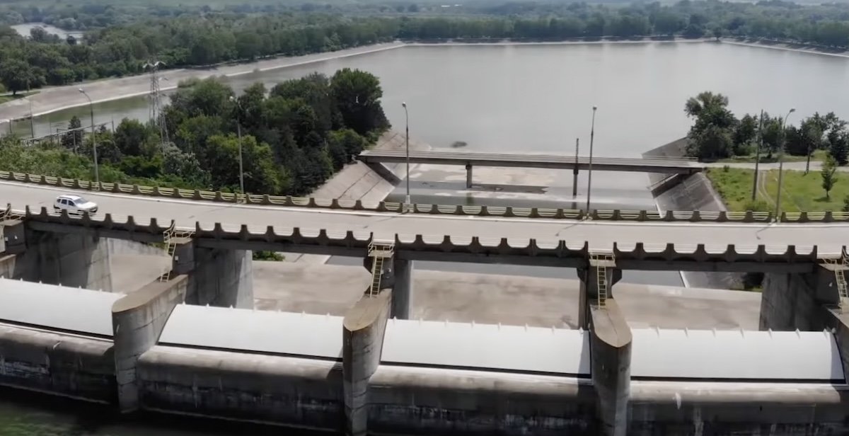 Apă potabilă întreruptă temporar pentru județul Botoșani, pe fondul unor lucrări de reabilitare la barajul Stânca-Costești Județul Botoșani va face, începând de astăzi, față de o întrerupere temporară a furnizării apei potabile pentru aproximativ 48 de ore