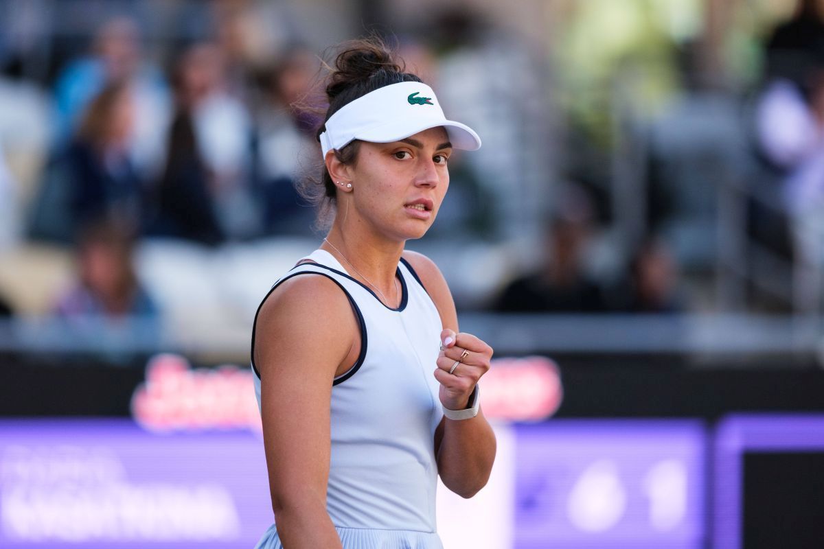 Jaqueline Cristian, performanță remarcabilă la Adelaide: a învins-o pe Ekaterina Alexandrova Jaqueline Cristian a reușit o victorie surprinzătoare luni, 12 ianuarie 2026, în primul tur al turneului WTA500 de la Adelaide, înfruntând-o pe numărul 11 mondial, Ekaterina Alexandrova