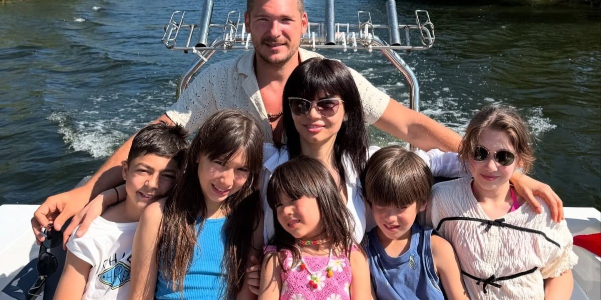 calin-donca-si-familia-sa.jpg - PresaObiectiva