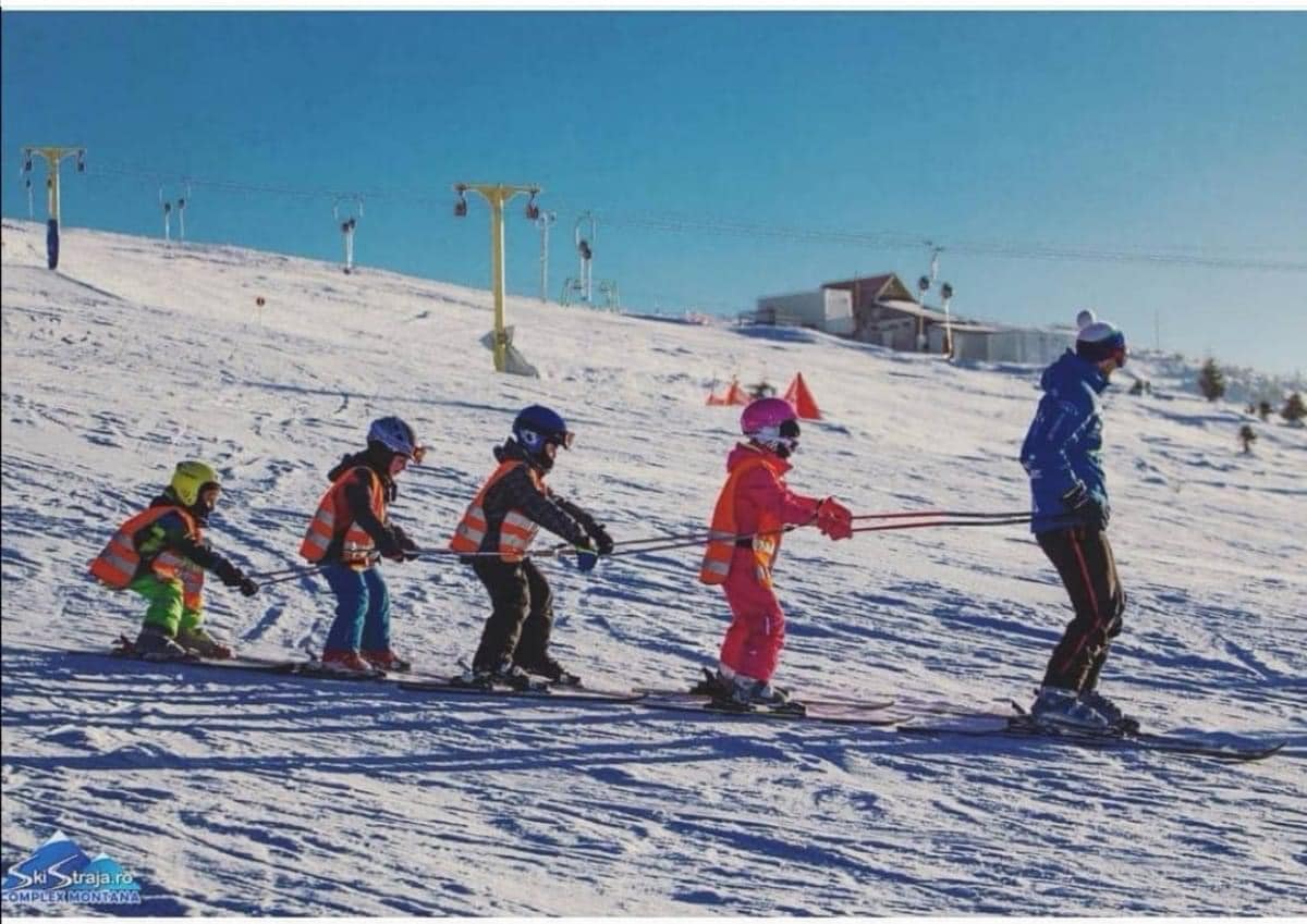 Se deschide perioada vacanței școlare de schi