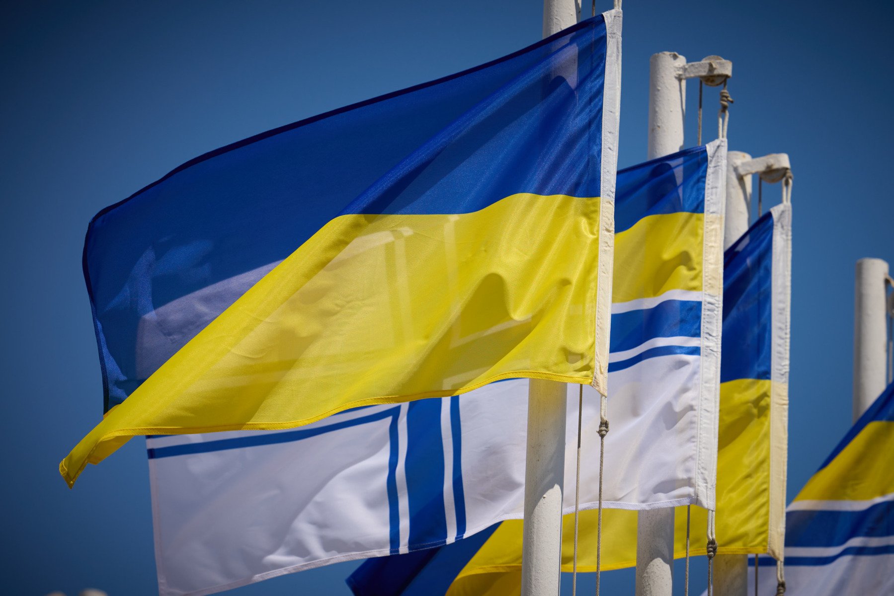 Consilieri europeni pentru securitate națională la Kiev: semnal clar de solidaritate și colaborare în contextul agresiunii ruse Într-un pas semnificativ pentru coordonarea răspunsului internațional la agresiunea Rusiei asupra Ucrainei, consilieri naționali pentru securitate din state europene au sosit sâmbătă la Kiev pentru o întâlnire de înalt nivel a Coaliției de Voință