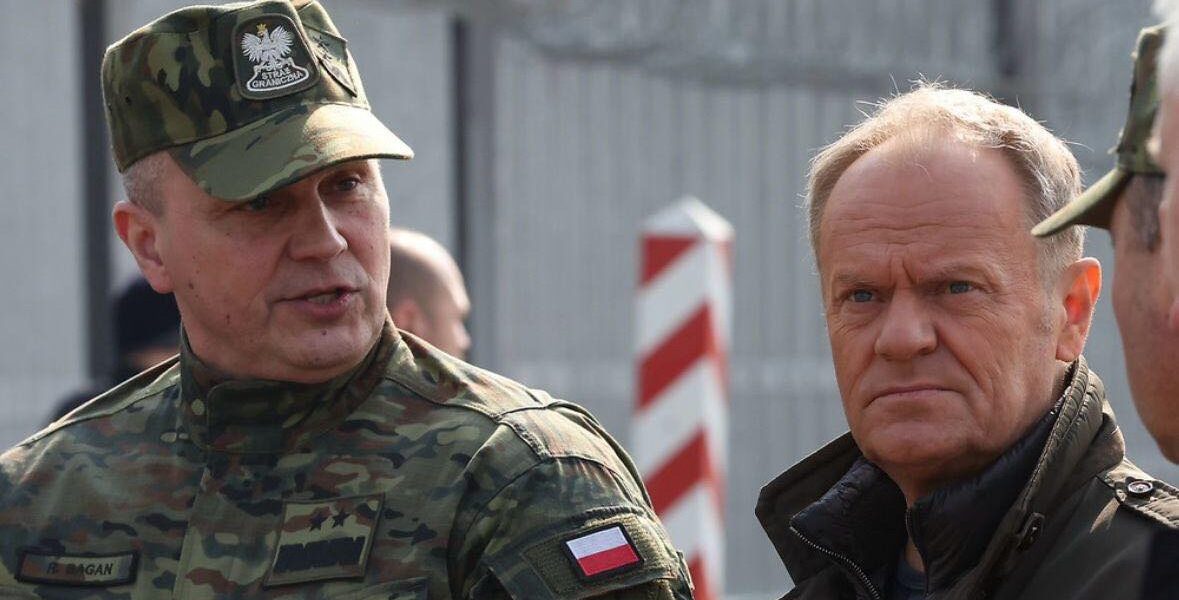 donald-tusk-polonia-armata-e1759895893620.jpg - PresaObiectiva