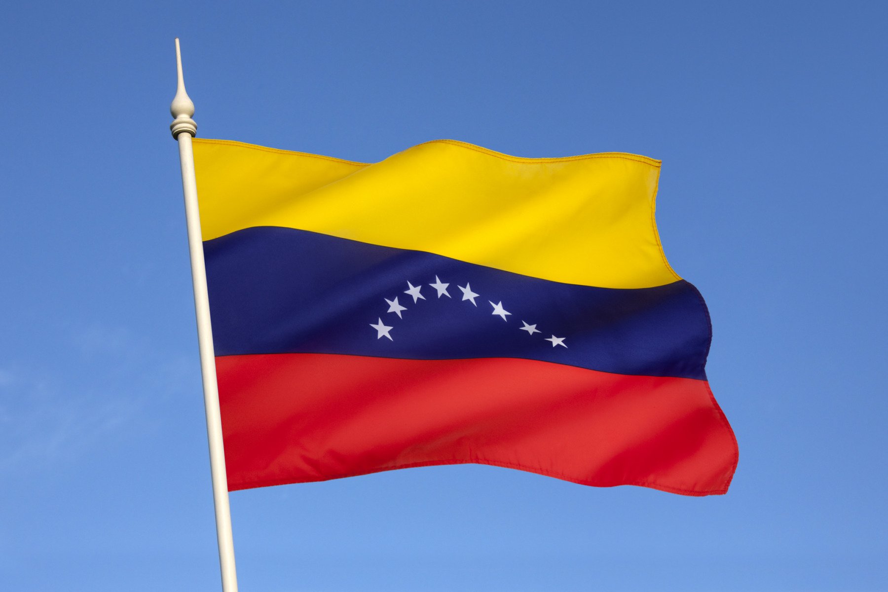 Venezuela eliberează cetățeni americani reținuți, un pas esențial în relațiile tensionate cu SUA După luni de tensiuni și negocieri diplomatice tensionate, Venezuela anunță eliberarea mai multor cetățeni americani care fuseseră aquis în detenție pe teritoriul său