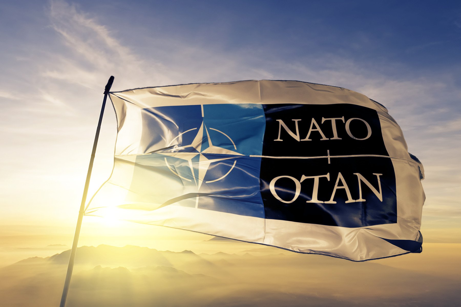 NATO respinge orice concesie privind suveranitatea Groenlandei în scandalul cu Donald Trump Unul dintre cele mai neașteptate incidente din arena geopolitică a început să se dezvăluie în ultimele zile, odată cu reacțiile oficiale la declarațiile și intențiile președintelui SUA, Donald Trump, referitoare la Groenlanda