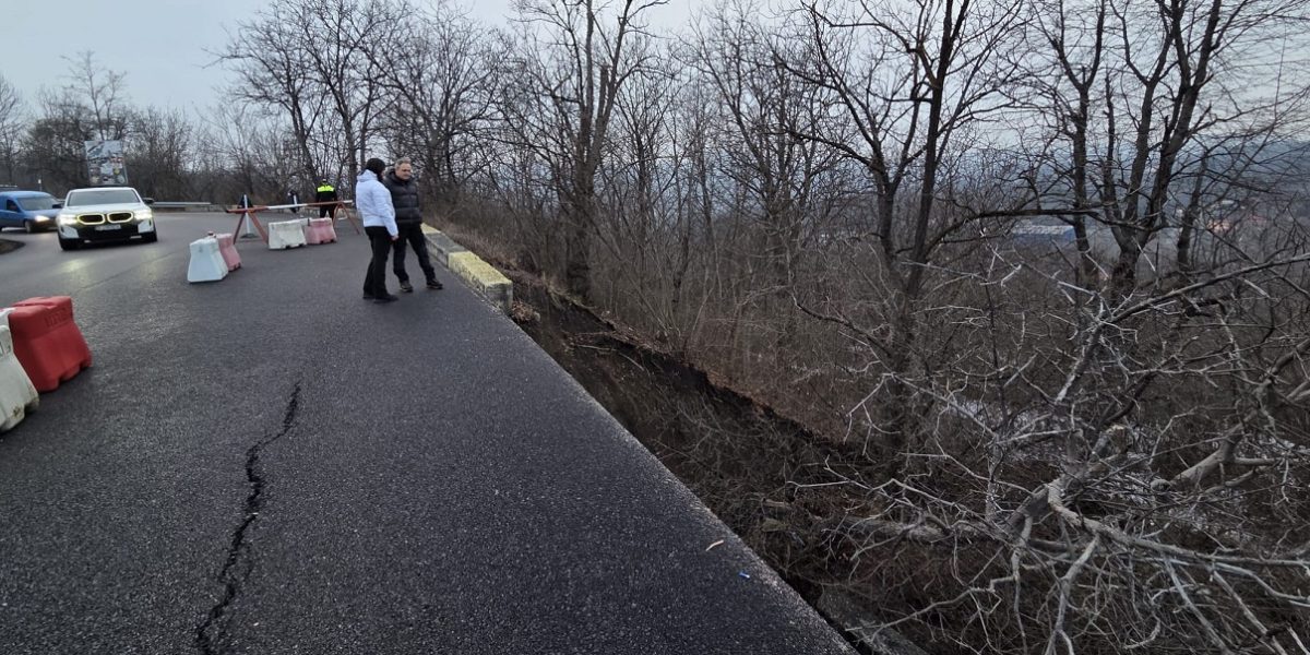 drum-surpat-Campina.jpg - PresaObiectiva