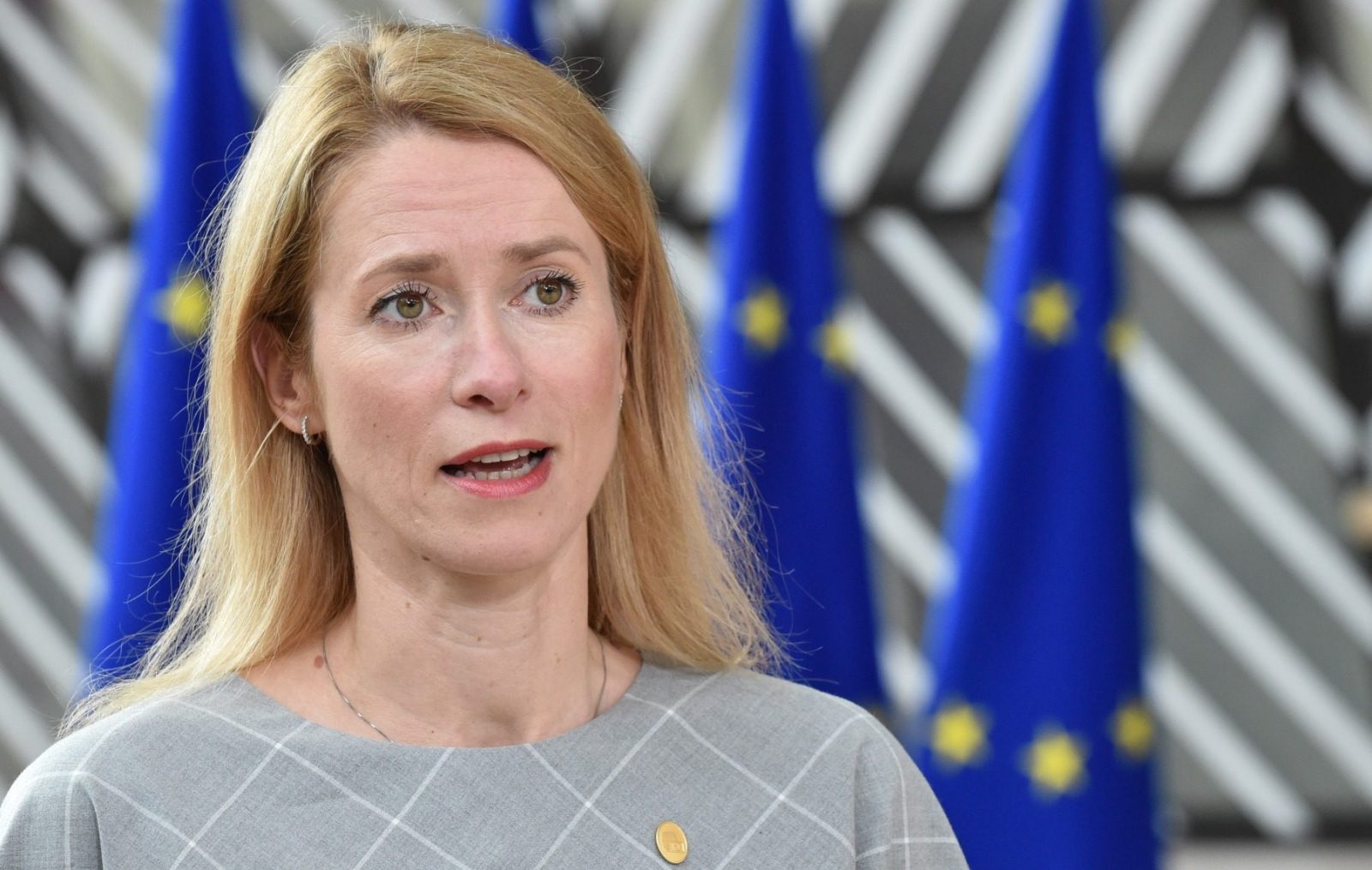 UE condamnă vehement interruperea statului de drept în Venezuela după capturarea președintelui Uniunea Europeană a reacționat ferm la ultimele evenimente din Venezuela, unde situația devine din ce în ce mai tensionată după arestarea președintelui Nicolas Maduro și perturbarea procesului democratic în țară