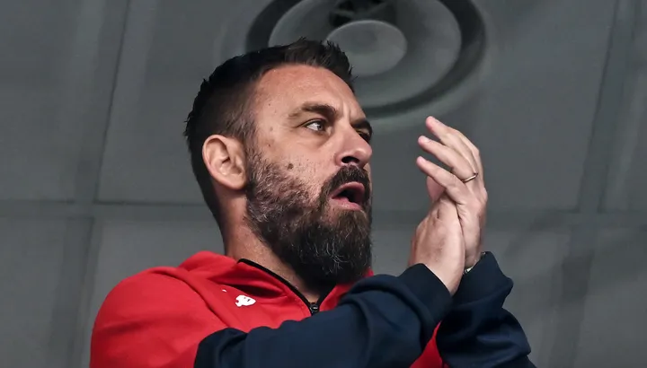 https3A2F2Fsportsmole-media-prod.s3.gra_.io_.cloud_.ovh_.net2Fuploads2F20252F112Fgenoa-head-coach.webp - PresaObiectiva