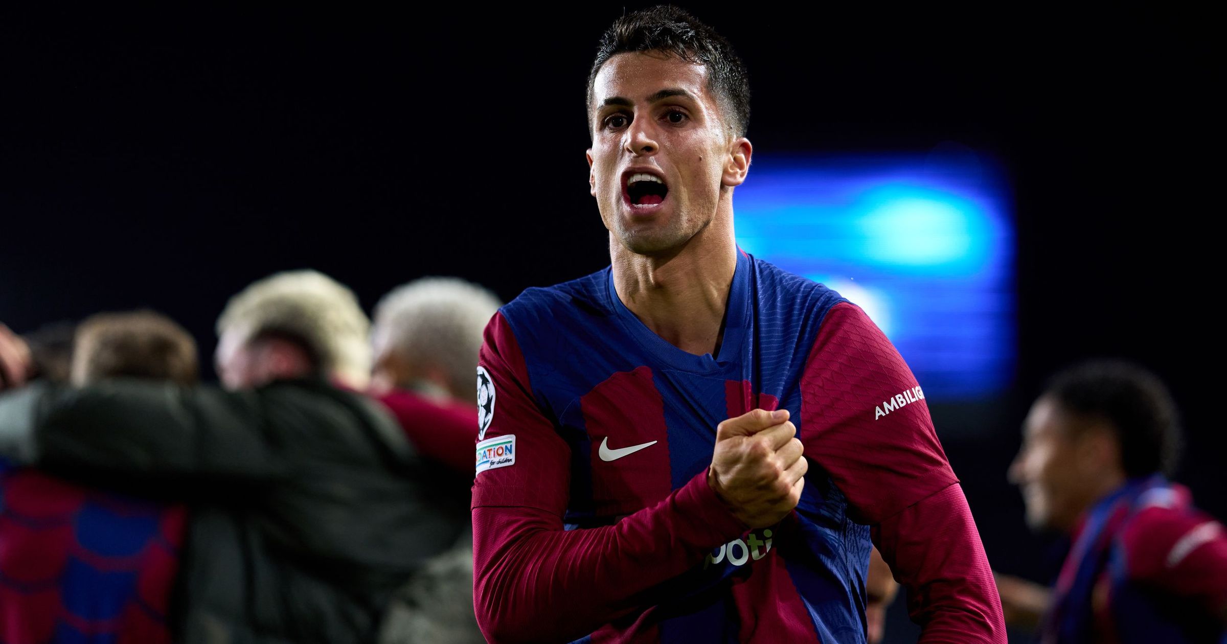 Barcelona intensifică negocierile pentru Cancelo; Chivu în impas!