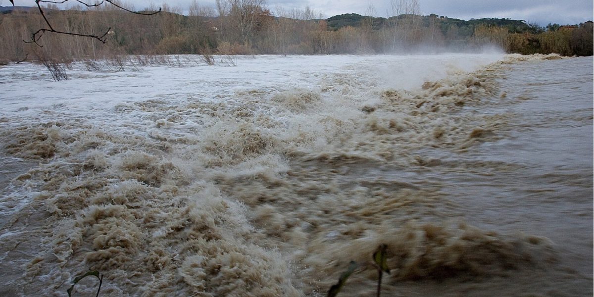 inhga-inundatii-viituri-inundatie-viitura-isu-.jpg - PresaObiectiva