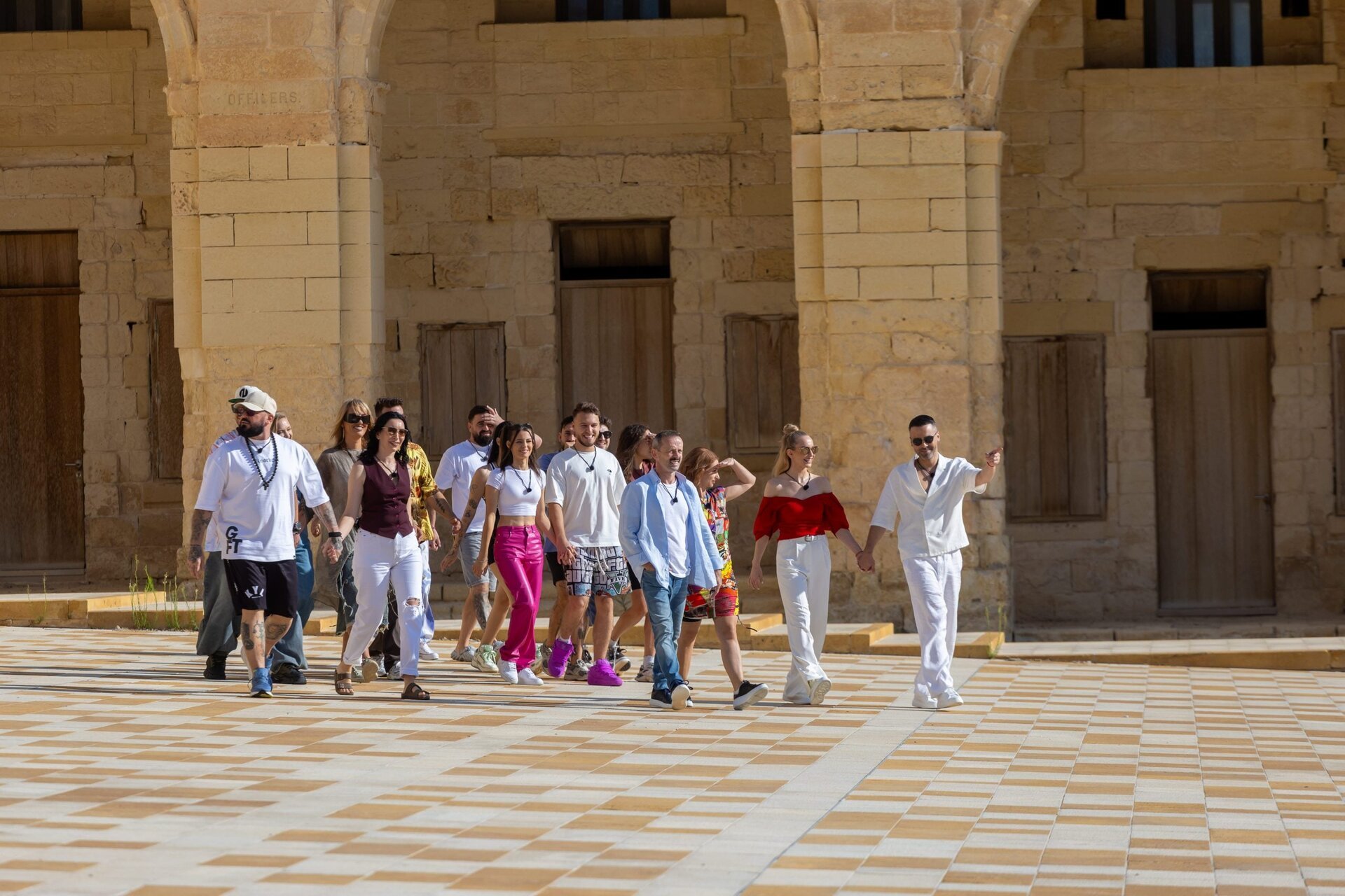 Power Couple revine pe micile ecrane, promițând un sezon plin de provocări și emoții Al treilea sezon al emisiunii Power Couple va debuta în această seară, la ora 20.30, pe Antena 1 și AntenaPLAY