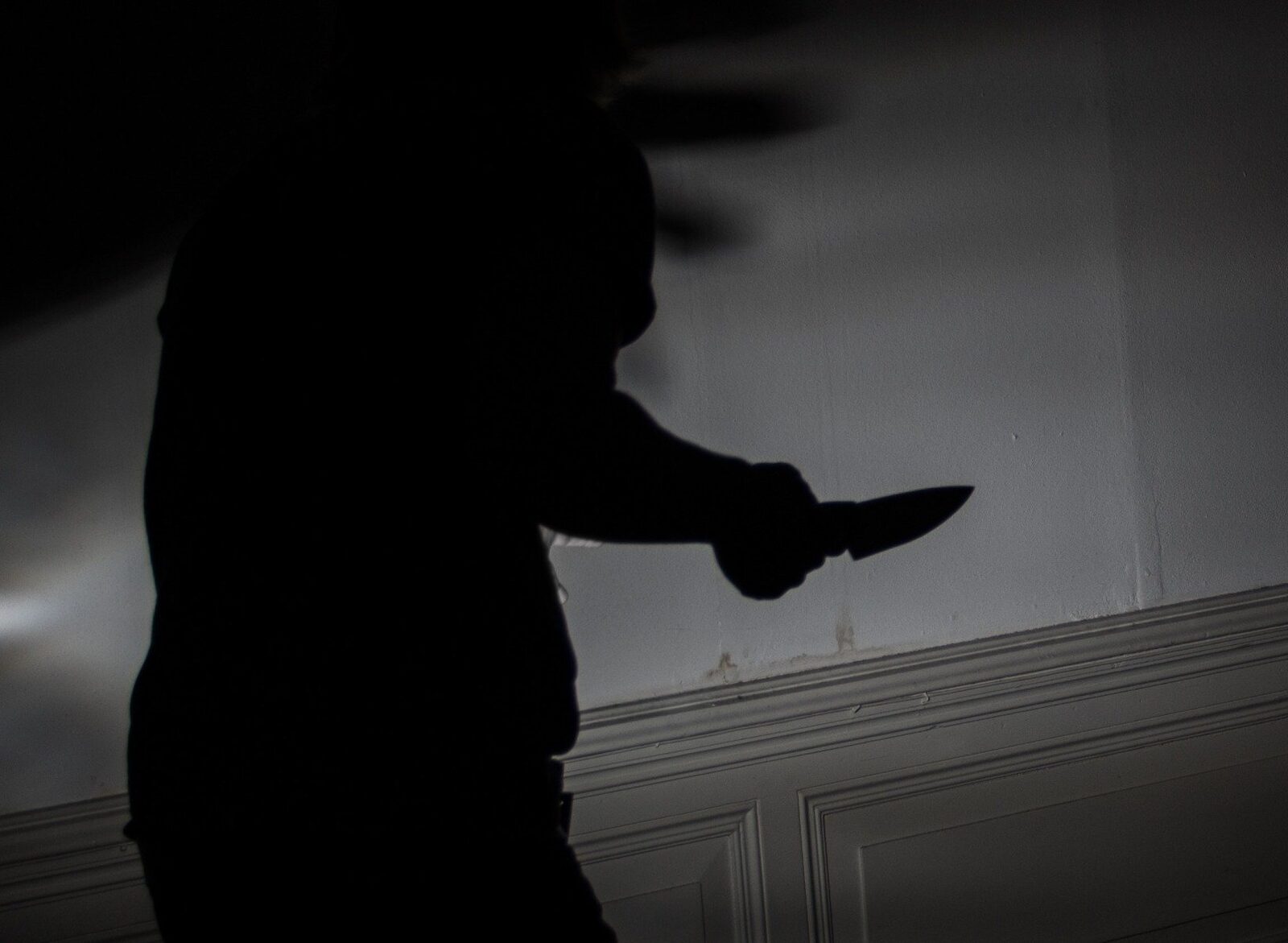 Timișoara devine martorul unei crime șocante, o poveste care pătrunde în profunditatea brutalității juvenile și a întrebărilor despre limitele violenței în rândul minorilor
