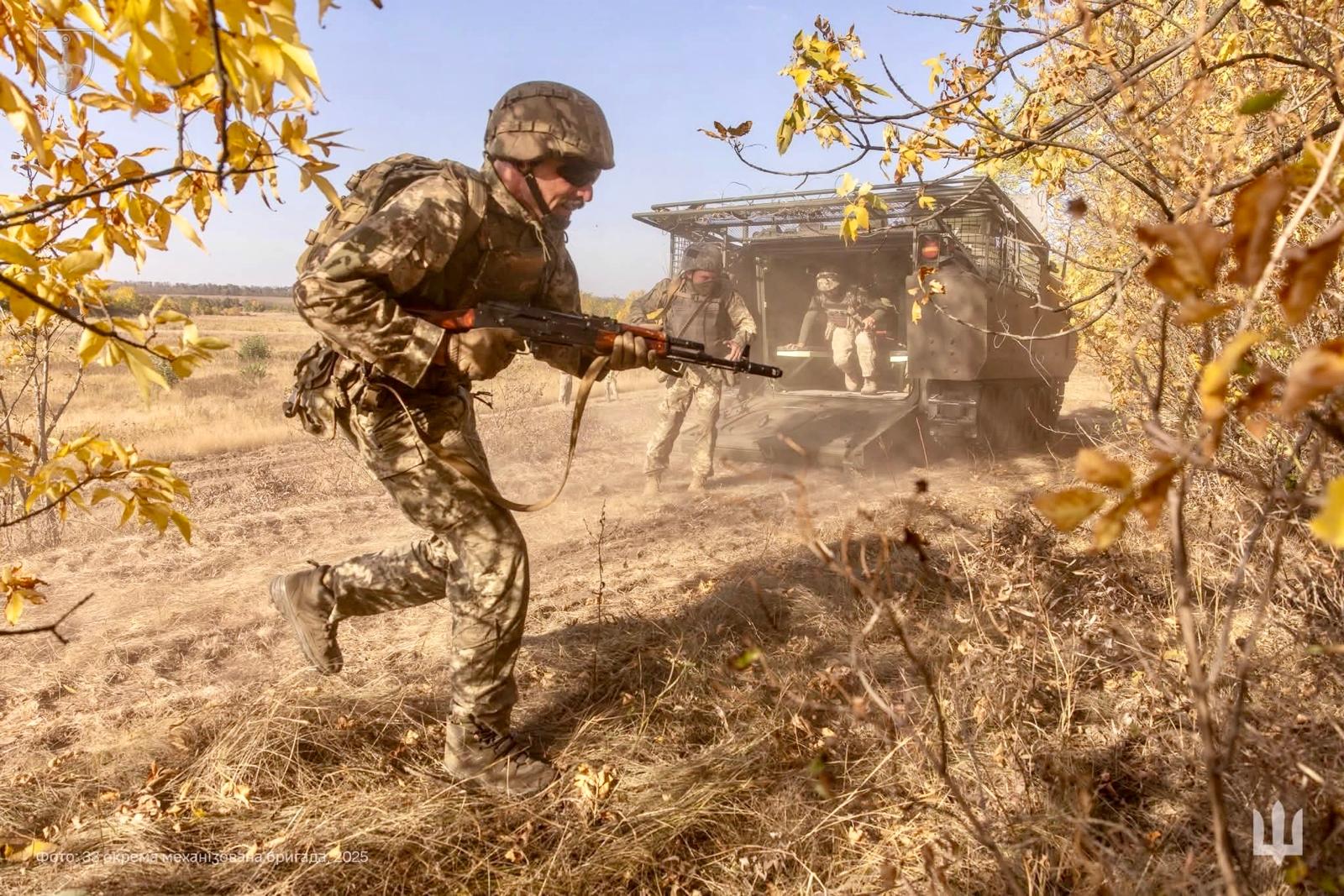 Opoziția puternică a unor state europene față de politicile americane în domeniul geopoliticii și economiei a produs un efect de domino: amânarea acordării unui fond esențial pentru reconstrucția Ucrainei și, implicit, pentru revenirea sa post-conflict