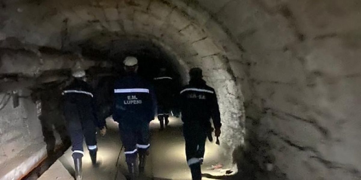 mineri-1-e1613980963779.jpg - PresaObiectiva