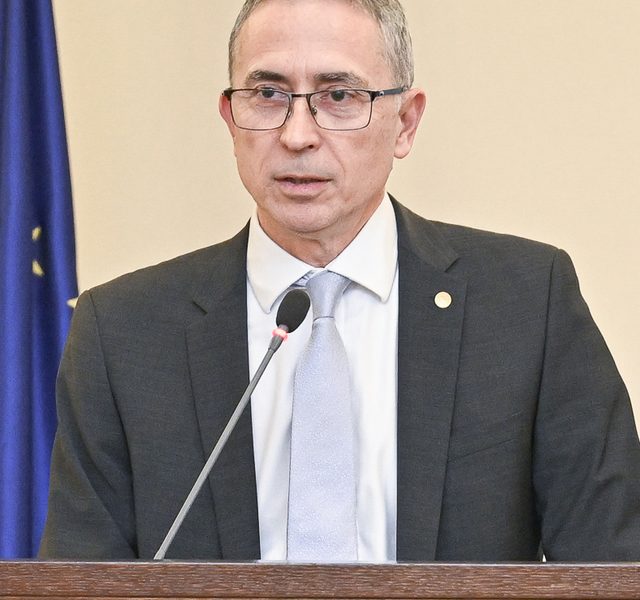 mugur-tolici.jpg - PresaObiectiva