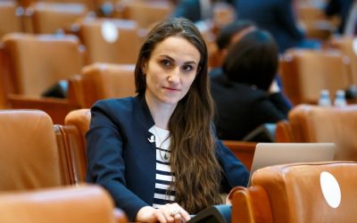 oana-toiu-usr-parlament-e1657040805130.jpg - PresaObiectiva