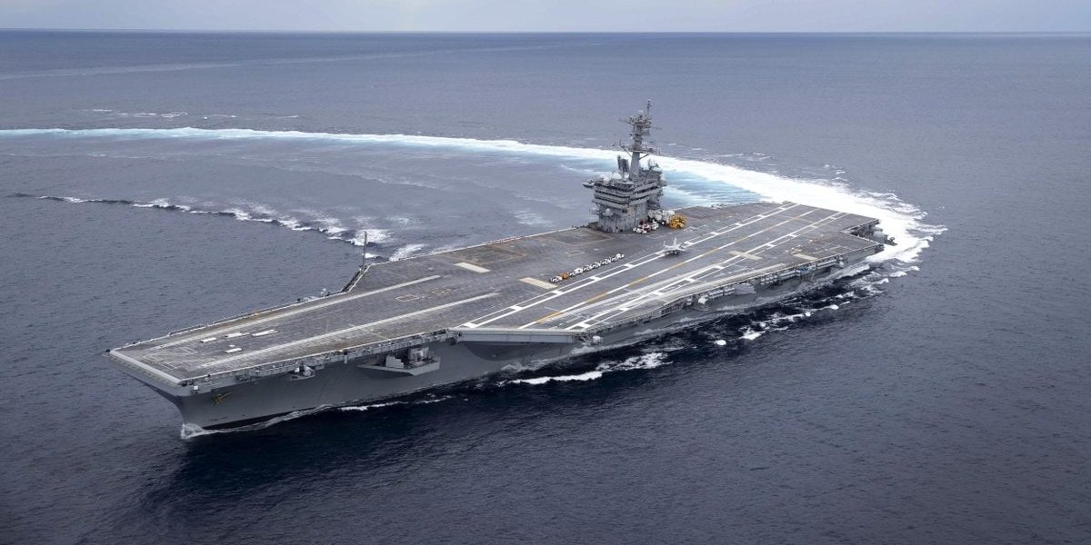 portavionul-USS-Abraham-Lincoln.jpg - PresaObiectiva