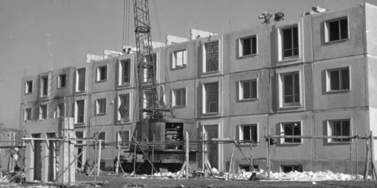 prefabricate-blocuri-vechi-2-k2s4.jpg - PresaObiectiva