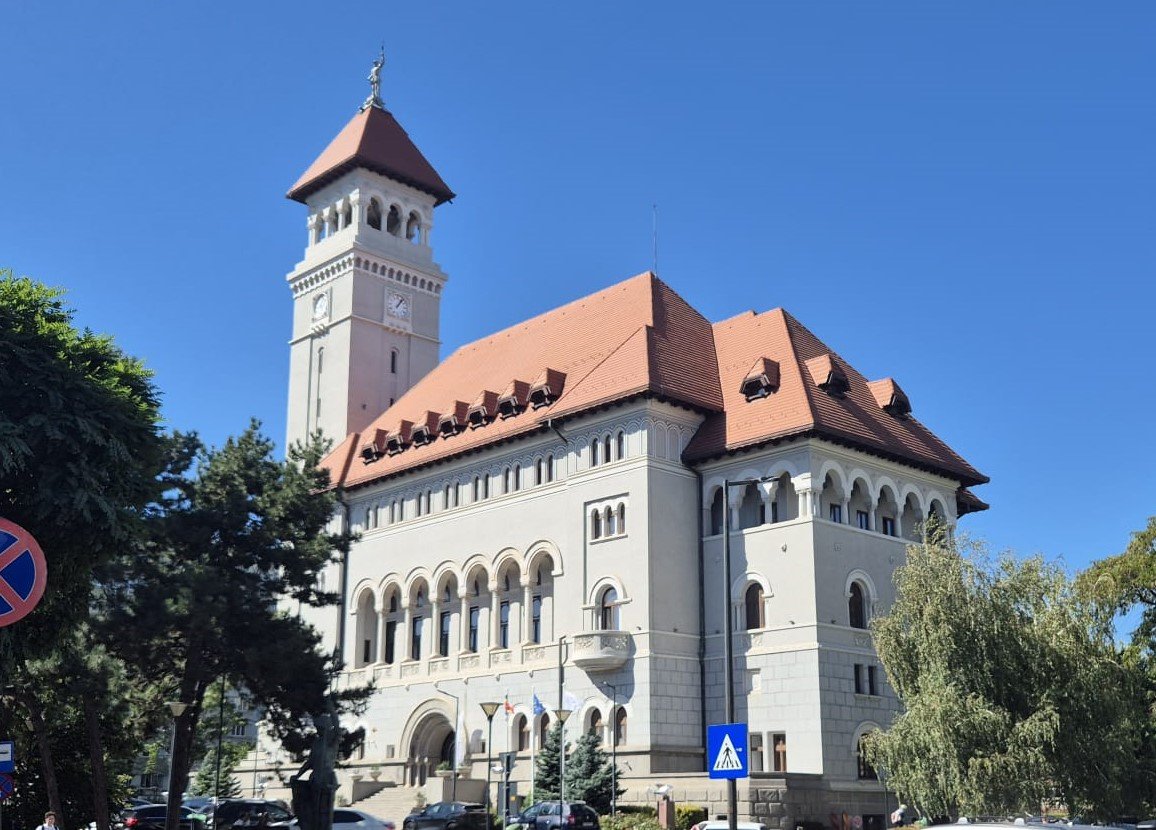 Agenția pentru Monitorizarea și Evaluarea Performanțelor Întreprinderilor Publice a început recent un control strict la nivelul Consiliului Local Sector 1, vizând modul în care sunt gestionate două dintre cele mai importante societăți ale administrației locale