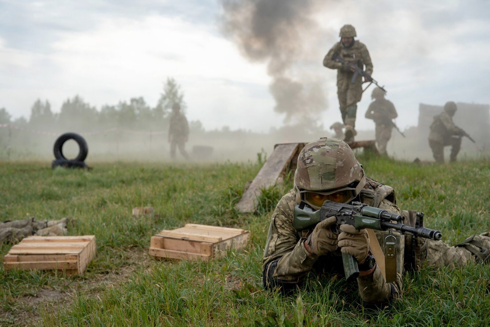 Marea Britanie plănuiește să investească masiv în pregătirea forțelor sale militare pentru eventuale scenarii de conflict în Ucraina, anunțând o alocare de 200 de milioane de lire sterline (aproximativ 230 de milioane de euro) din bugetul pentru anul 2026