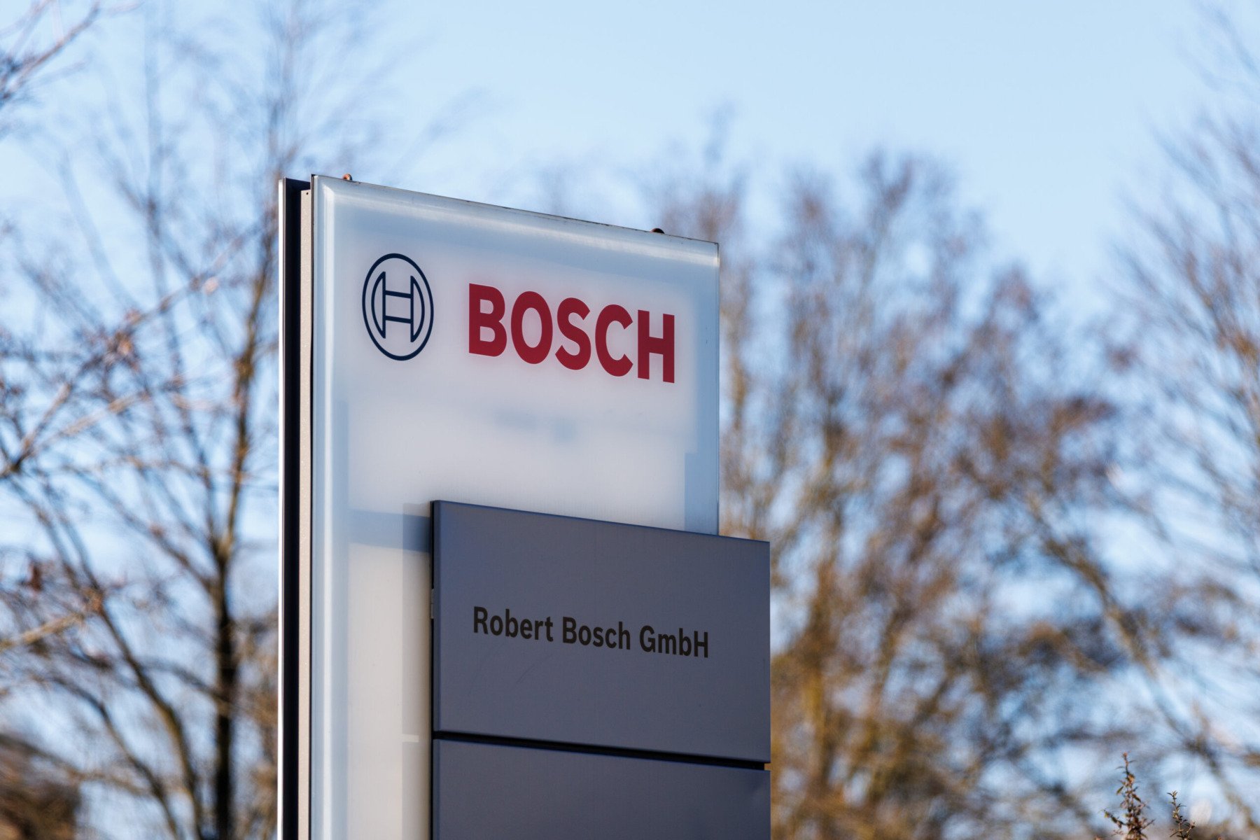 Furnizorul german de componente auto Bosch anticipează un avans semnificativ al vânzărilor de software în următorii ani, datorită transformării rapide a industriei auto către soluții tehnologice avansate