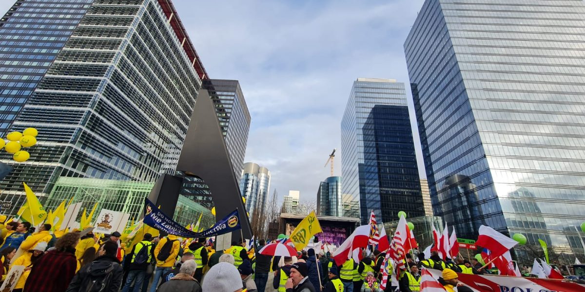protest-fermieri-bruxelles-5.jpg - PresaObiectiva